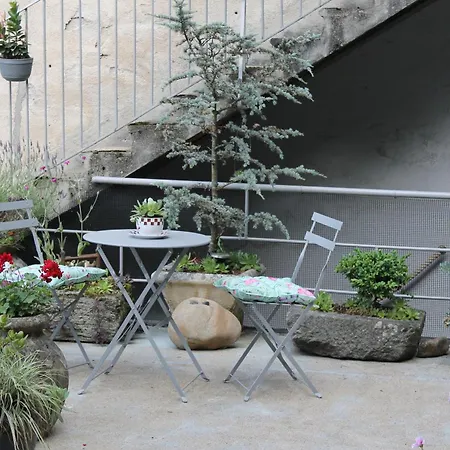 Bounty, B&b, Cuisine Privee, Lit Queen Size, Terrasse, Parking, Garage Bed & Breakfast