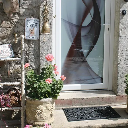 Bounty, B&b, Cuisine Privee, Lit Queen Size, Terrasse, Parking, Garage * Olliergues