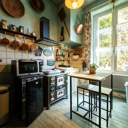 Bounty, B&b, Cuisine Privee, Lit Queen Size, Terrasse, Parking, Garage Bed & Breakfast